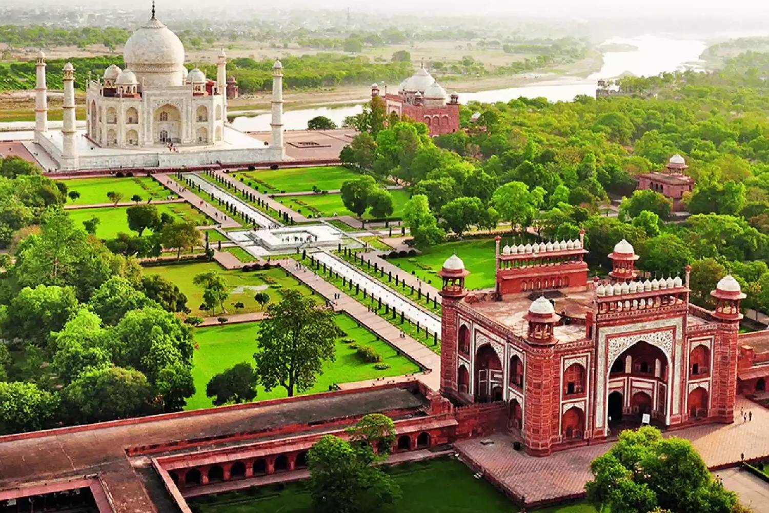 Hotel Location Near Taj Mahal