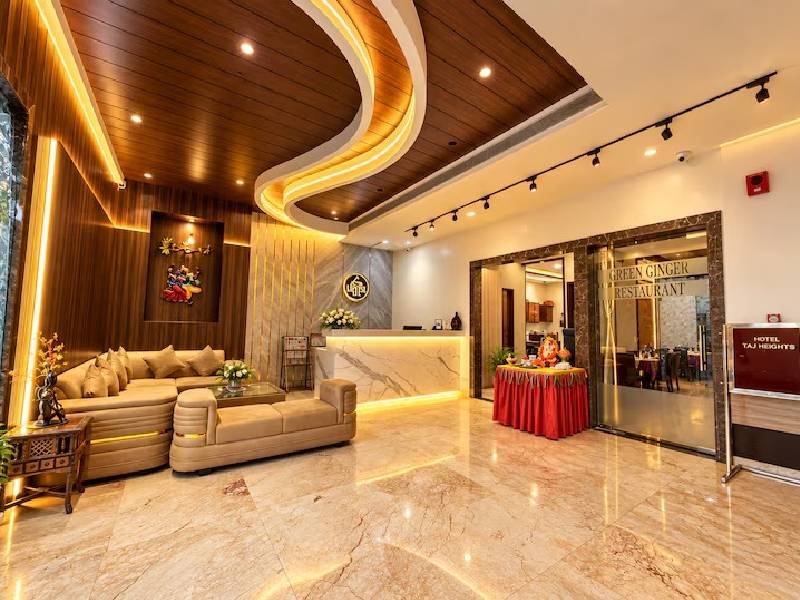Comfortable Hotel Lobby