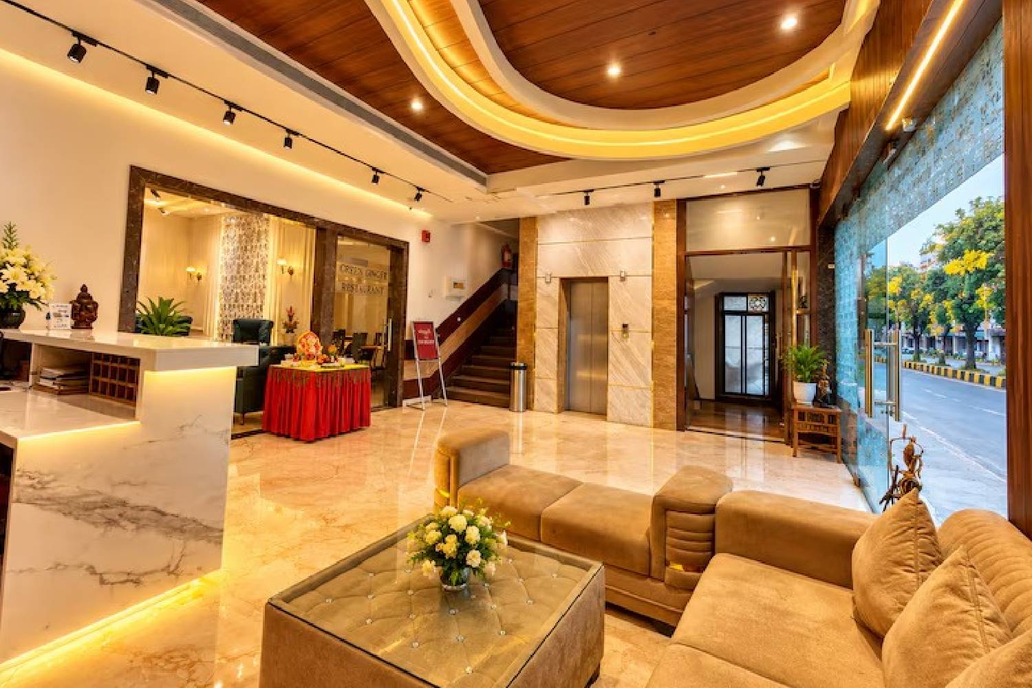 Hotel Taj Heights Exterior and Amenities